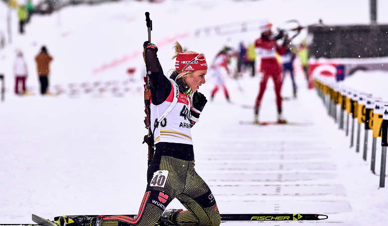 Karolin Horchler am Schießstand im Hohenzollern Skistadion
