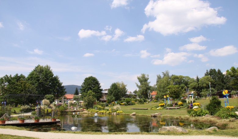 Weinfurtner - Das Glasdorf 