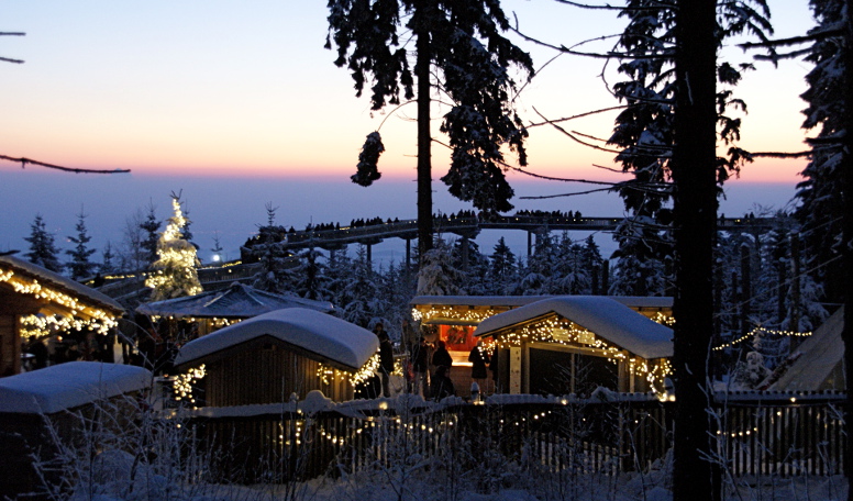 Wintermarkt am Waldwipfelweg.