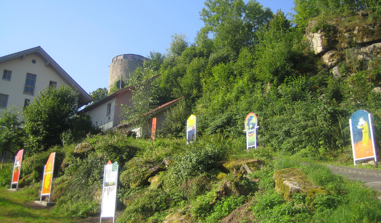 Meditationstafeln im Bibelweg