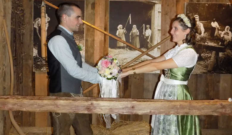 Heiraten im Niederbayerischen Landwirtschaftsmuseum Regen.