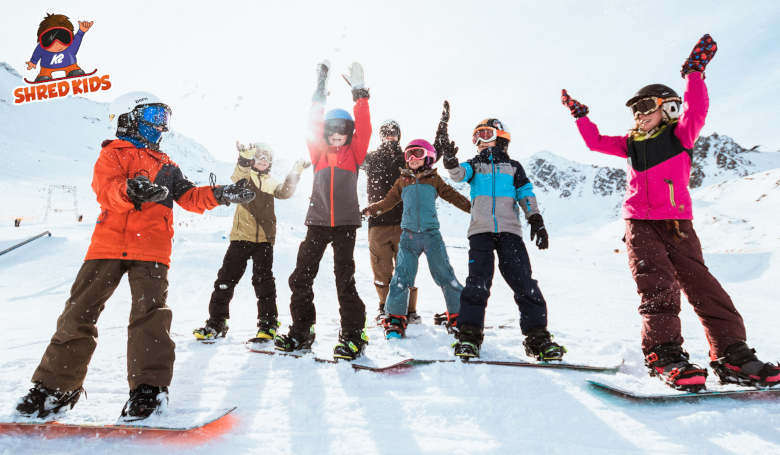SHRED KIDS - Kinder, die Spaß am Snowboarden haben.