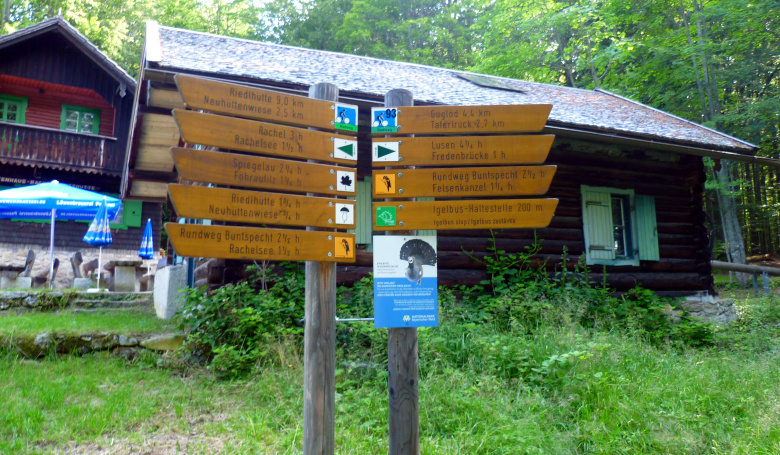 Racheldiensthütte Ausgangspunkt für viele Wanderungen