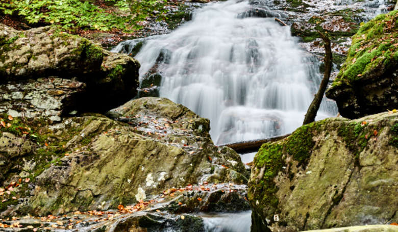 Herbstliche Rißlochwasserfälle im Naturpark Bayerischer Wald