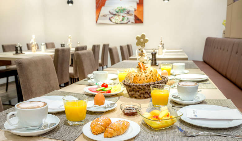 Frühstück genießen im Restaurant des ARBERLAND Hotel