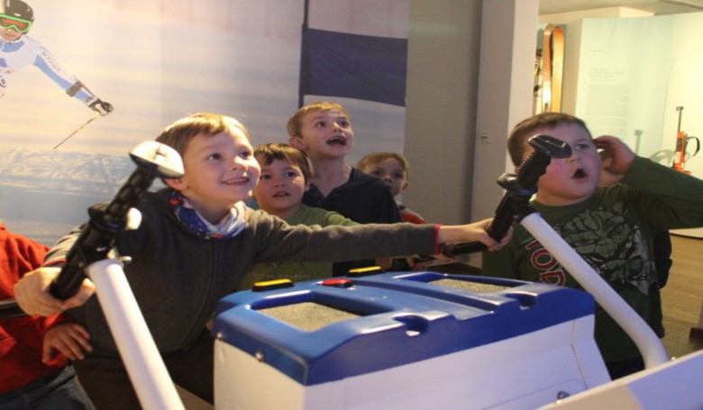 Spiel & Spaß am Skisimulator in den NaturparkWelten Bayerisch Eisenstein