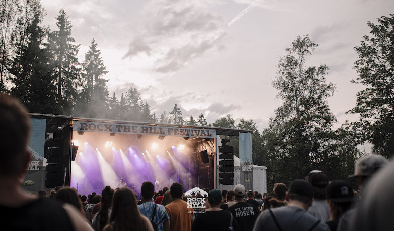 Rock The Hill Musikfestival am Abend