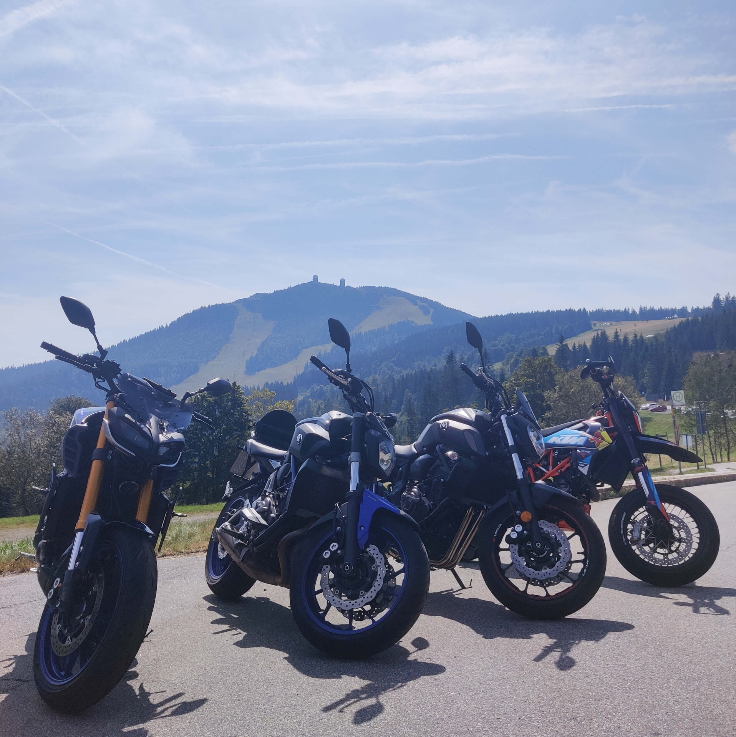 Motorrad-Touren im ARBERLAND - Endlose Straßen und perfekte Panoramablicke.