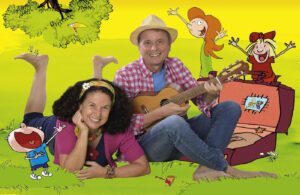 Pressefoto_Abenteuerlieder_18x12_300dpi_credit-Mohr-Studios-300x195-1.jpg Pressefoto_Abenteuerlieder_18x12_300dpi_credit-Mohr-Studios-300x195-1.jpg